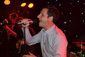 On vocals: Richard
Price